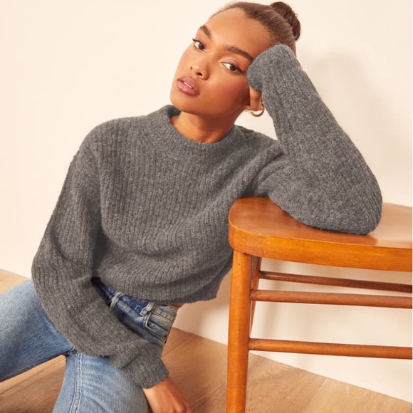 Reformation Sweaters - NWOT Reformation Finn sweater in Gray